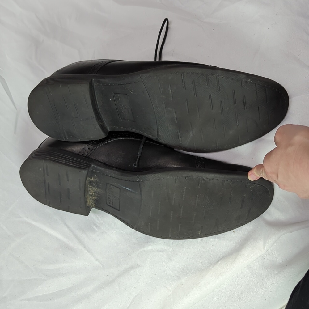 Sz 13M Stafford Leather Dress Shoes with Memory Foam - Picture 8 of 8